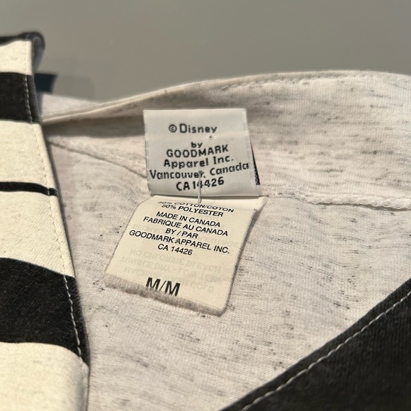 Mickey & Co Super Rare Disney Must Have Iconic Button Down - Picture 14 of 16